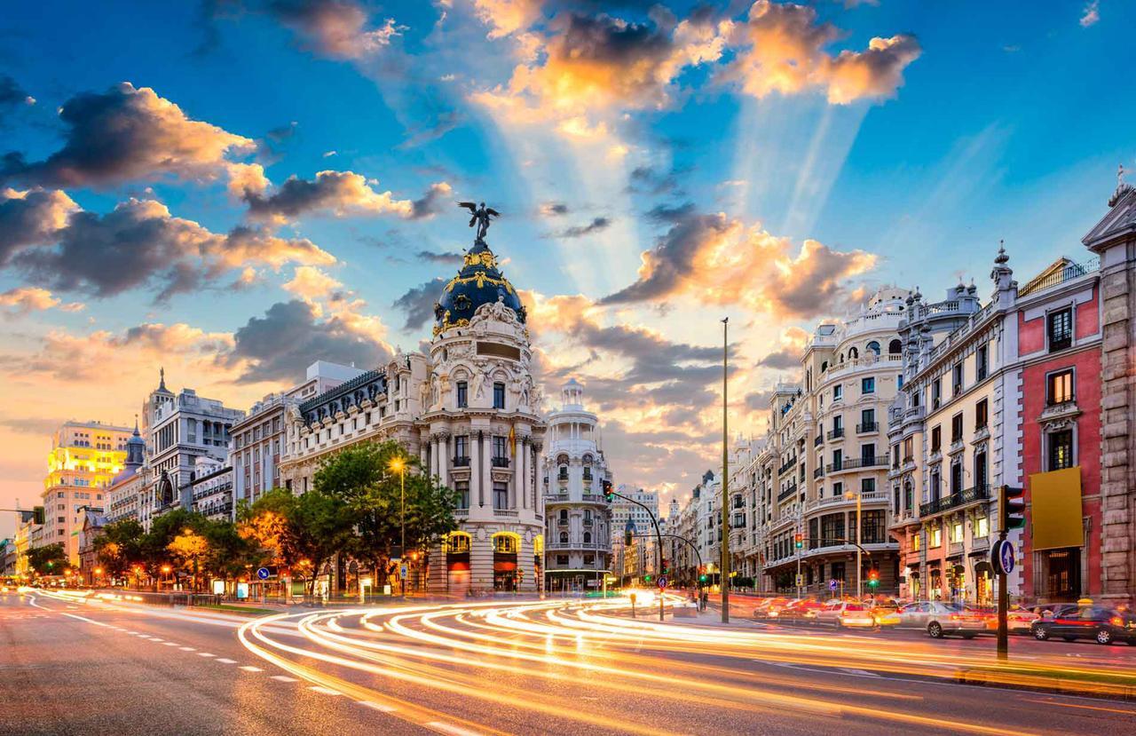 Latina Sol Apartment Madrid Exterior photo
